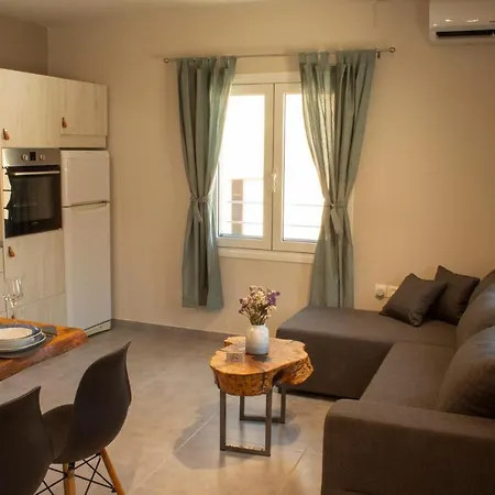 Tabak Sea Side Apartment Chania (Crete)